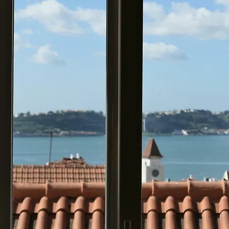 Casas Na Portuguesa - Bica Chiado Apartament *