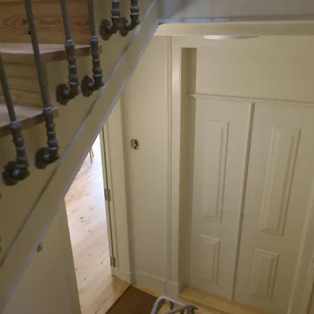 Casas Na Portuguesa - Bica Chiado Apartament