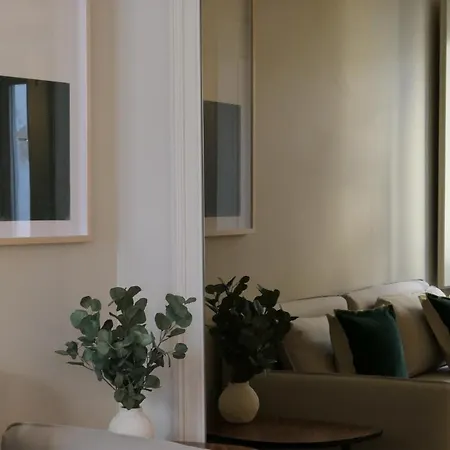 Casas Na Portuguesa - Bica Chiado *