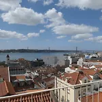 شقة Casas Na Portuguesa - Bica Chiado