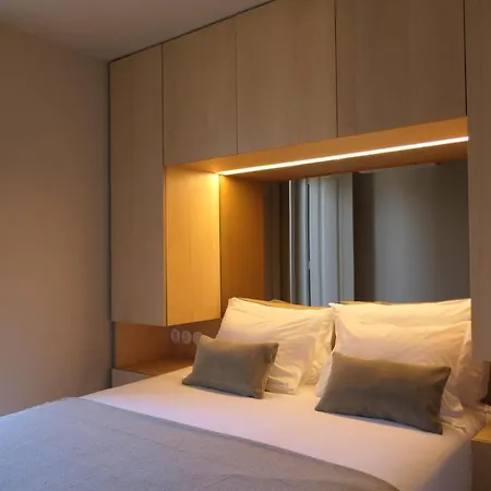 Casas Na Portuguesa - Bica Chiado