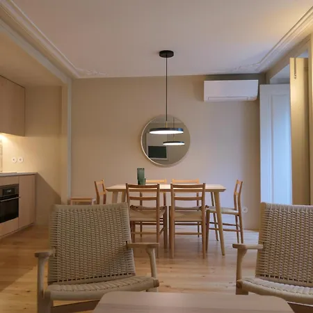 Casas Na Portuguesa - Bica Chiado