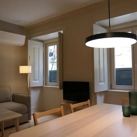 Casas Na Portuguesa - Bica Chiado *