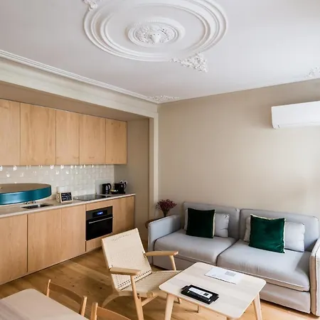 Casas Na Portuguesa - Bica Chiado Daire *